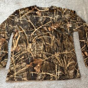 Walls Men's Long-Sleeve Camo Tee in Brown and Tan